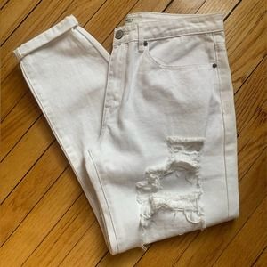 White Distressed Jeans - Forever 21 👖🤍
